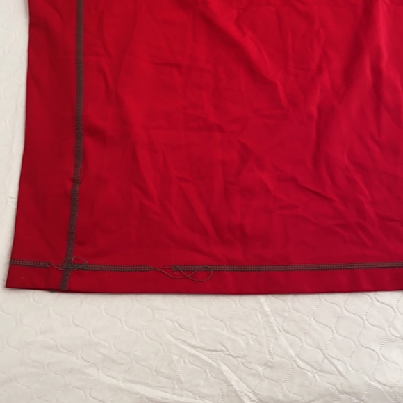 Lands End red short sleeve rash guard M - Picture 6 of 6